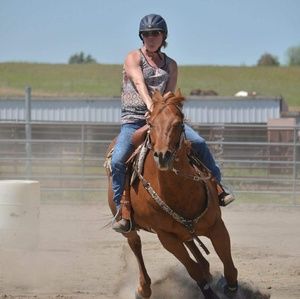 Meet your Posher, Amy